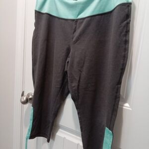 Made For Life Women's Size XLP Gray and Mint Leggings